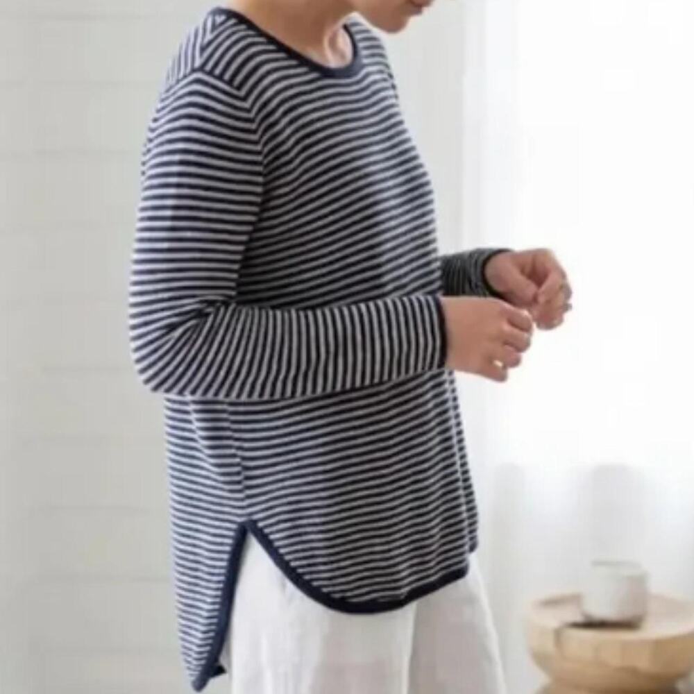 Eileen Fisher Organic Linen Cotton Navy Striped Curved Hem Sweater Size Large